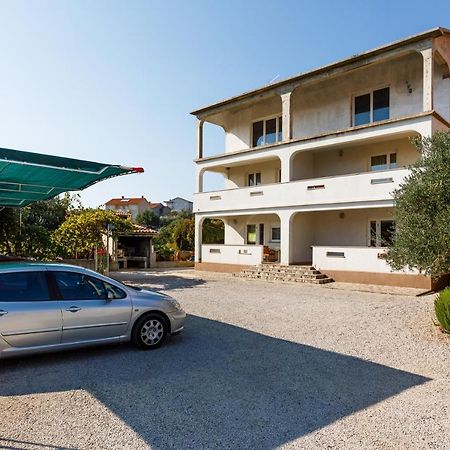 Apartments With A Parking Space Kornic, Krk - 5306 Exterior photo