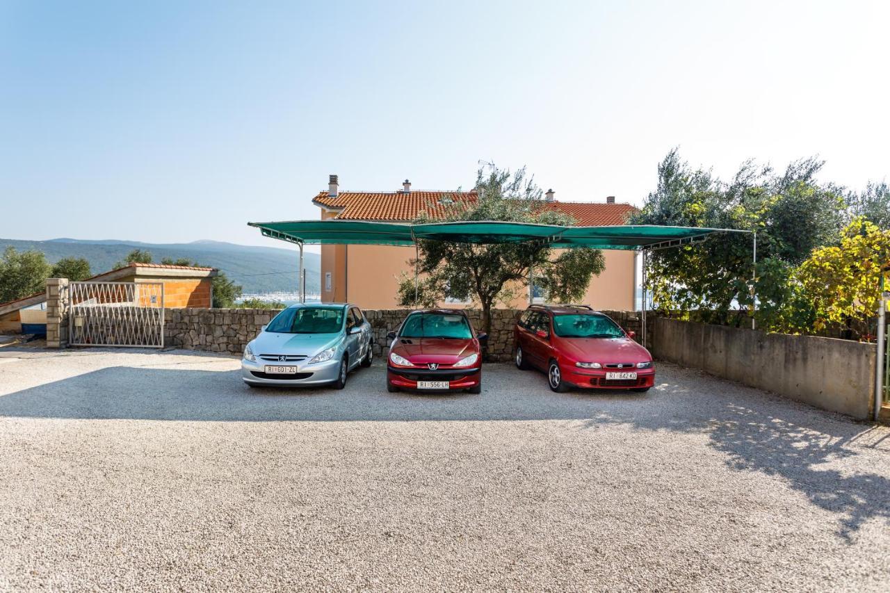 Apartments With A Parking Space Kornic, Krk - 5306 Exterior photo