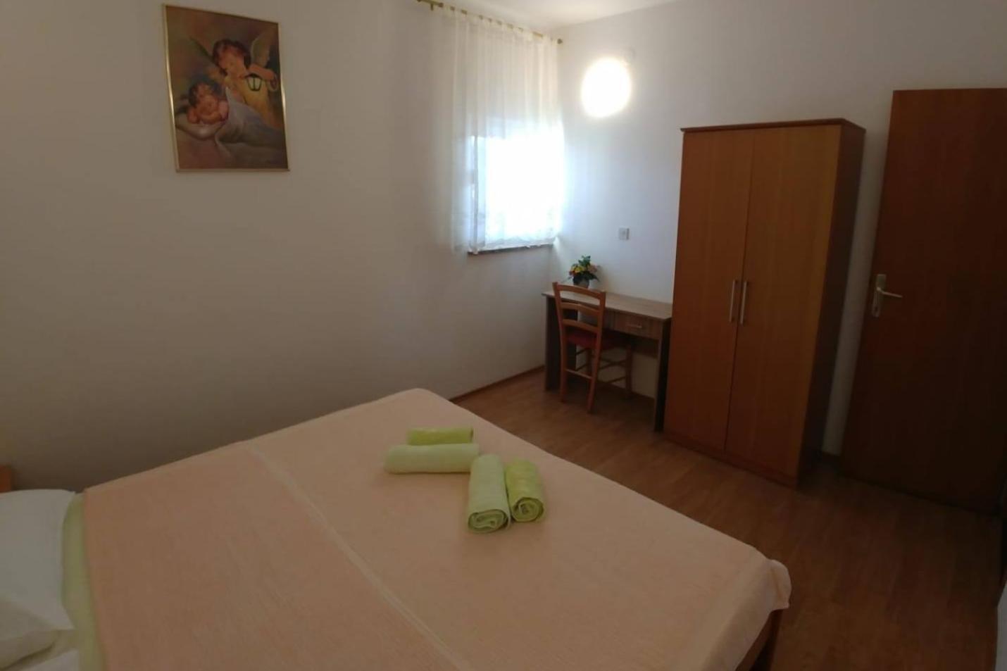 Apartments With A Parking Space Kornic, Krk - 5306 Room photo